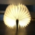 Große LED Buch lampe in Buch Form Holzbuch mit 2500 mAh Akku Lithium Nachttischlampe Nachtlicht dekorative Lampen Ölbildscheibe Papier + Holz Einband warmweiß Licht, Maße 22x3x17.5 cm - 6